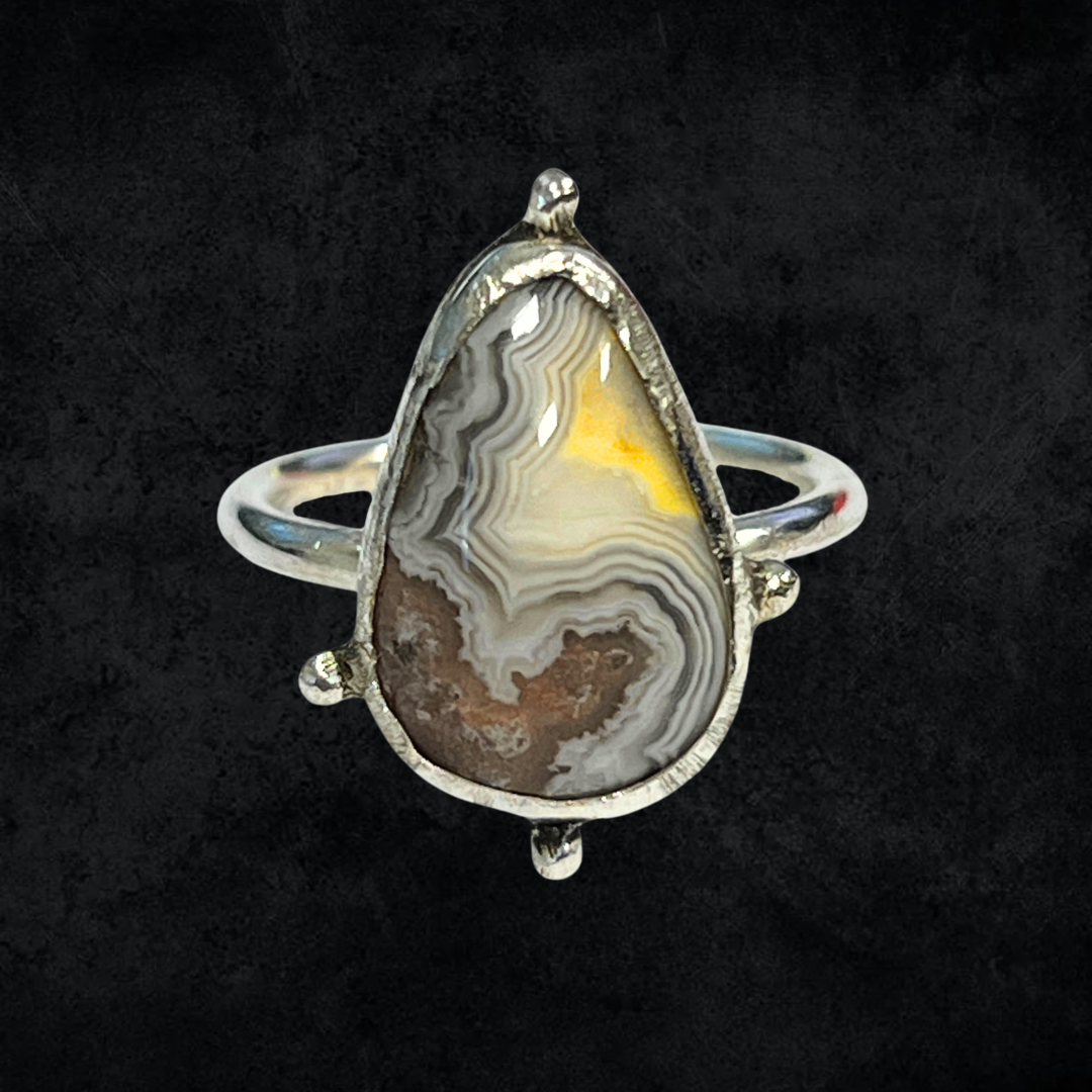 Crazy lace agate ring