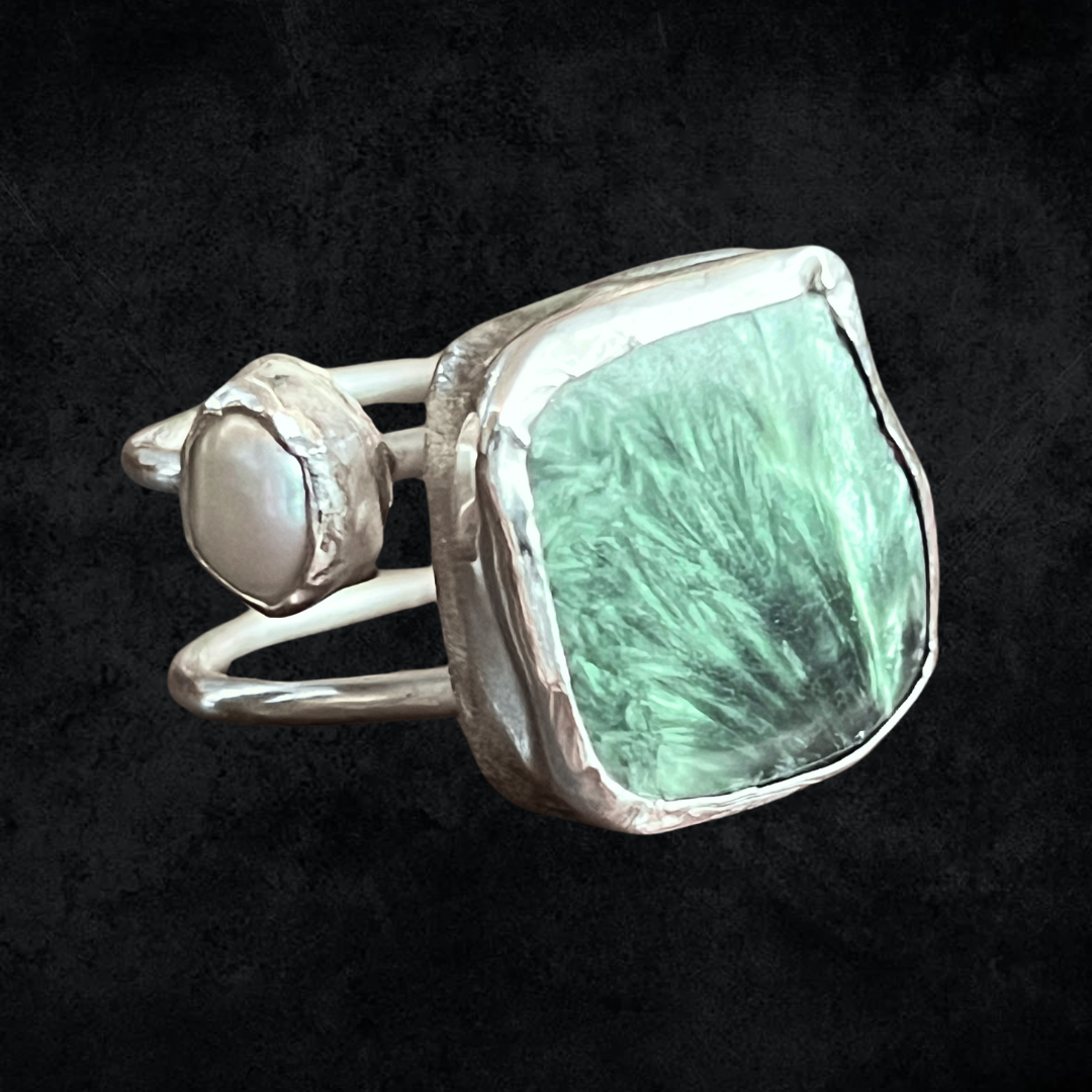 Seraphiniet & pearl ring